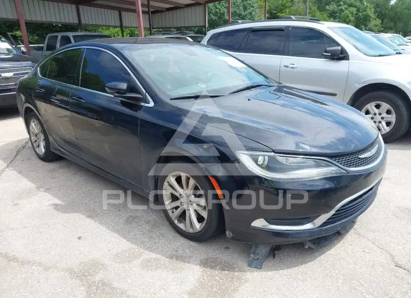 2015 Chrysler 200 photo