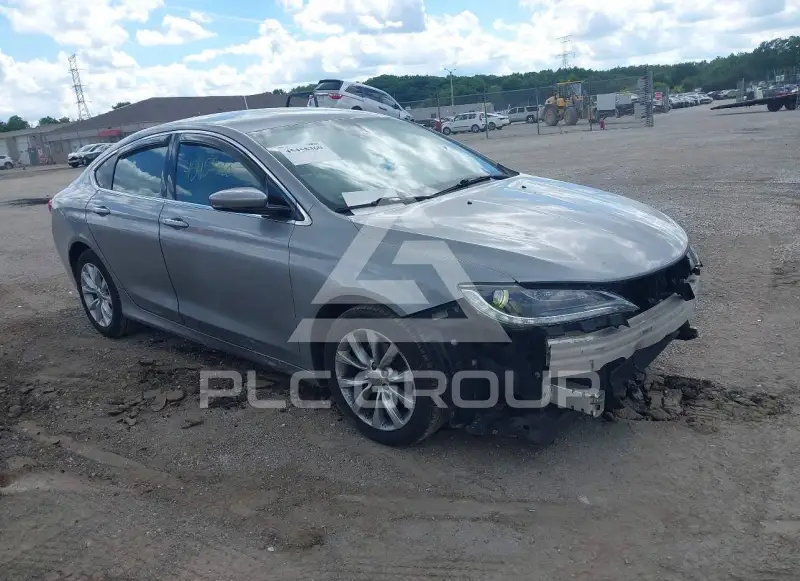 2015 Chrysler 200 photo