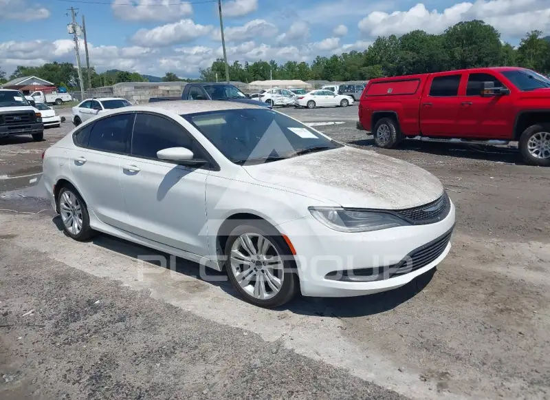 2015 Chrysler 200 фото