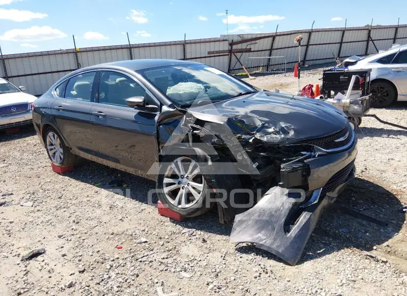 2015 Chrysler 200 photo