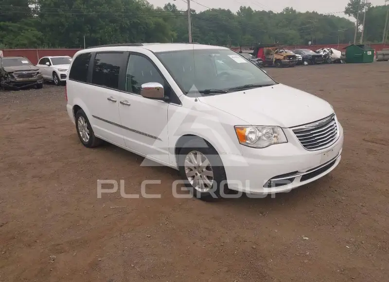 2015 Chrysler TOWN & COUNTRY фото