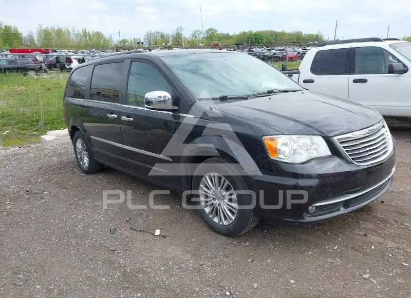 2015 Chrysler TOWN & COUNTRY фото