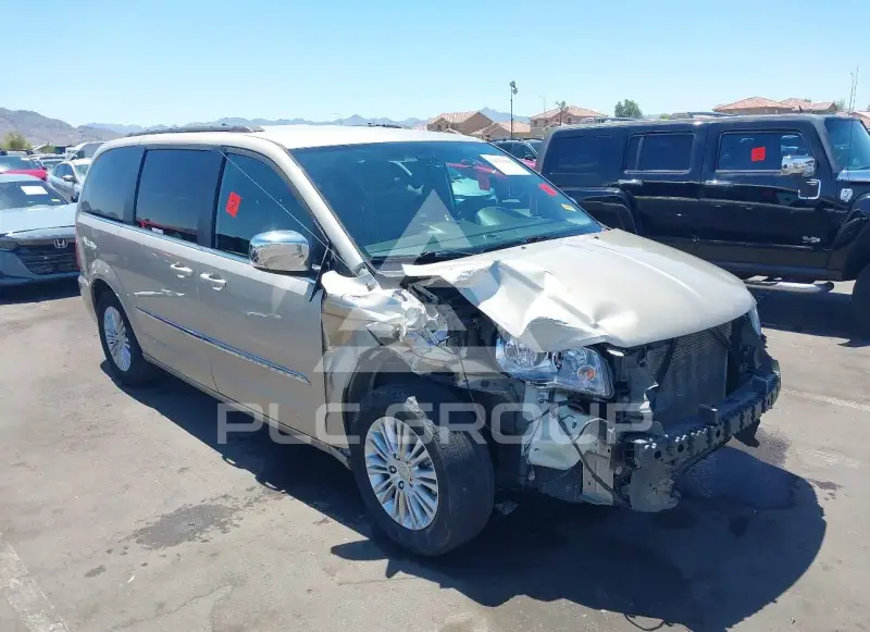 2015 Chrysler TOWN & COUNTRY фото