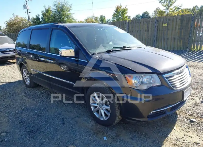 2015 Chrysler TOWN & COUNTRY photo