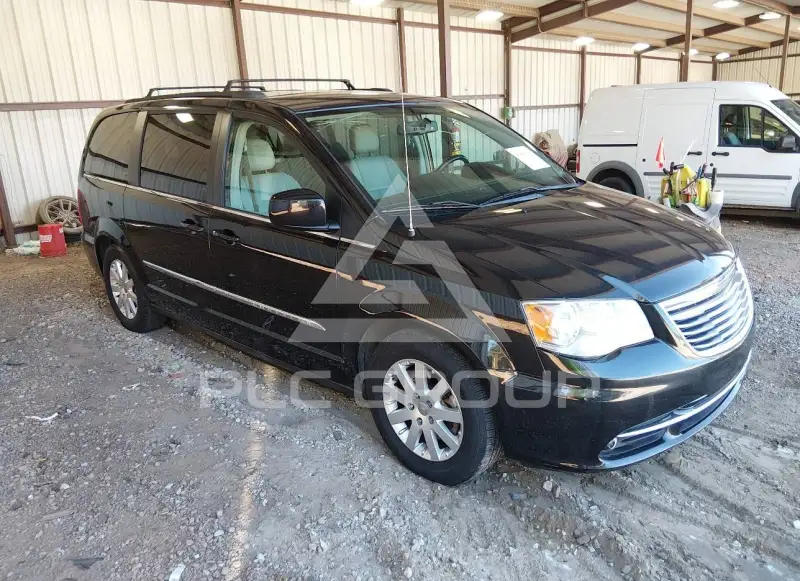2015 Chrysler TOWN & COUNTRY фото
