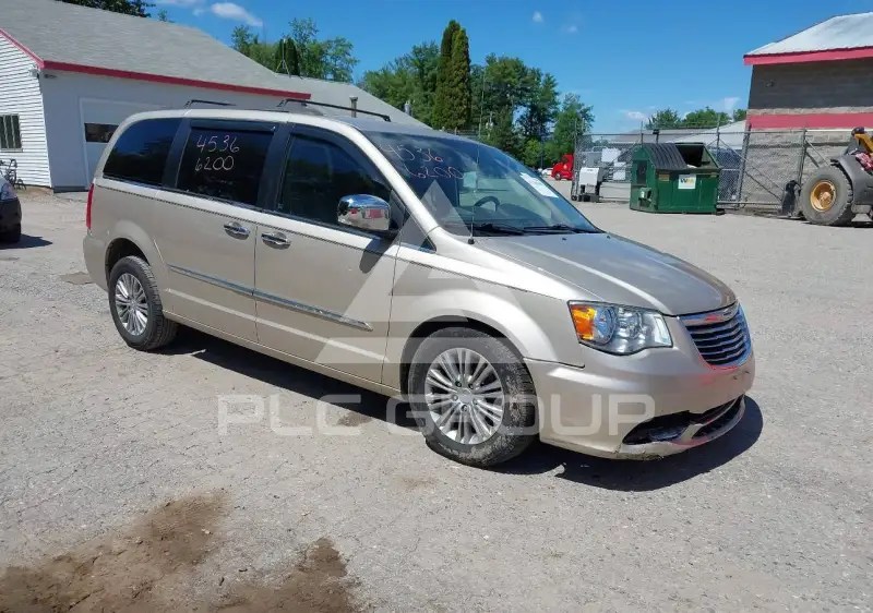 2015 Chrysler TOWN & COUNTRY фото