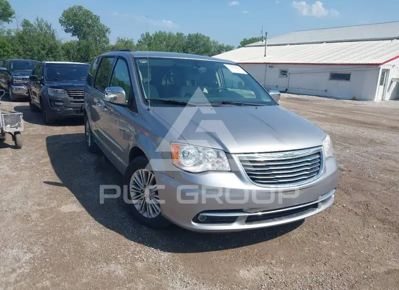 2015 Chrysler TOWN & COUNTRY фото