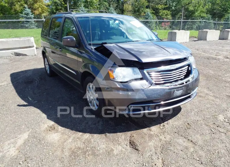 2015 Chrysler TOWN & COUNTRY photo