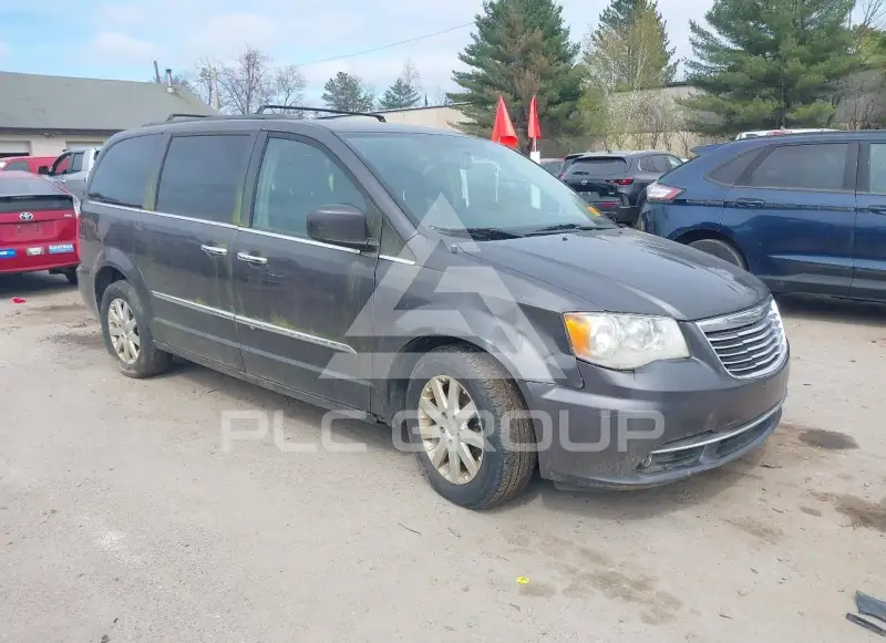 2015 Chrysler TOWN & COUNTRY photo