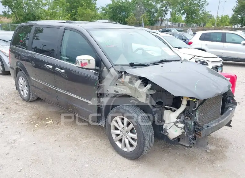 2015 Chrysler TOWN & COUNTRY фото