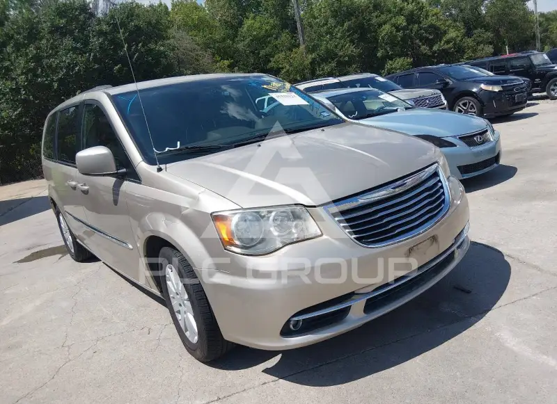 2015 Chrysler TOWN & COUNTRY фото