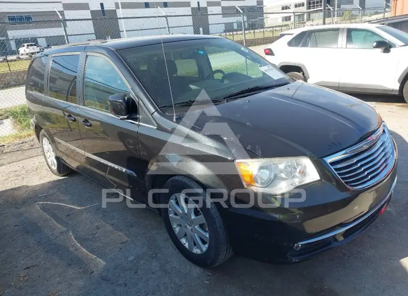2015 Chrysler TOWN & COUNTRY фото