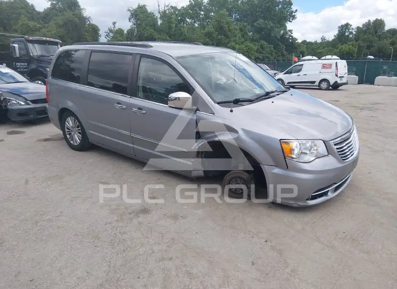 2015 Chrysler TOWN & COUNTRY фото