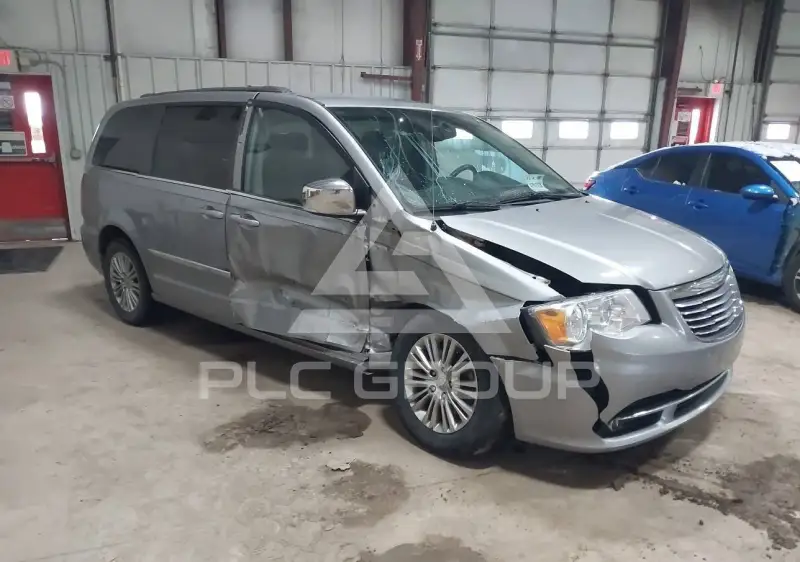 2015 Chrysler TOWN & COUNTRY фото