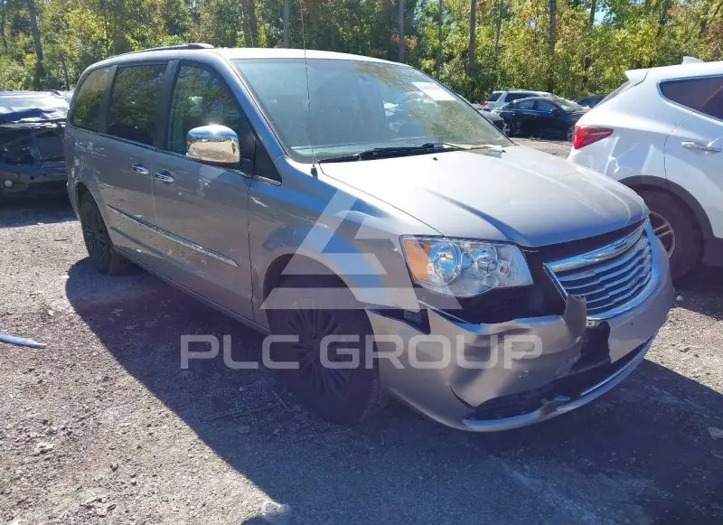 2015 Chrysler TOWN & COUNTRY photo