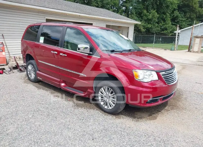2015 Chrysler TOWN & COUNTRY фото