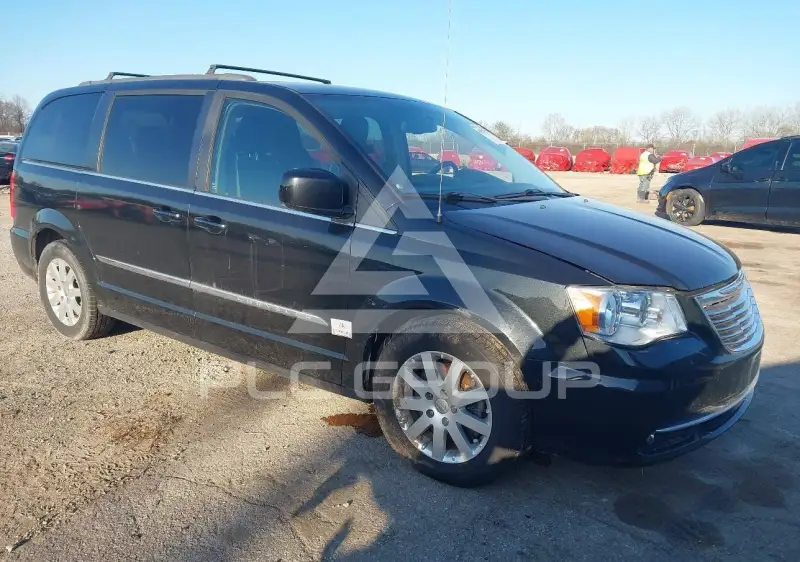 2015 Chrysler TOWN & COUNTRY фото
