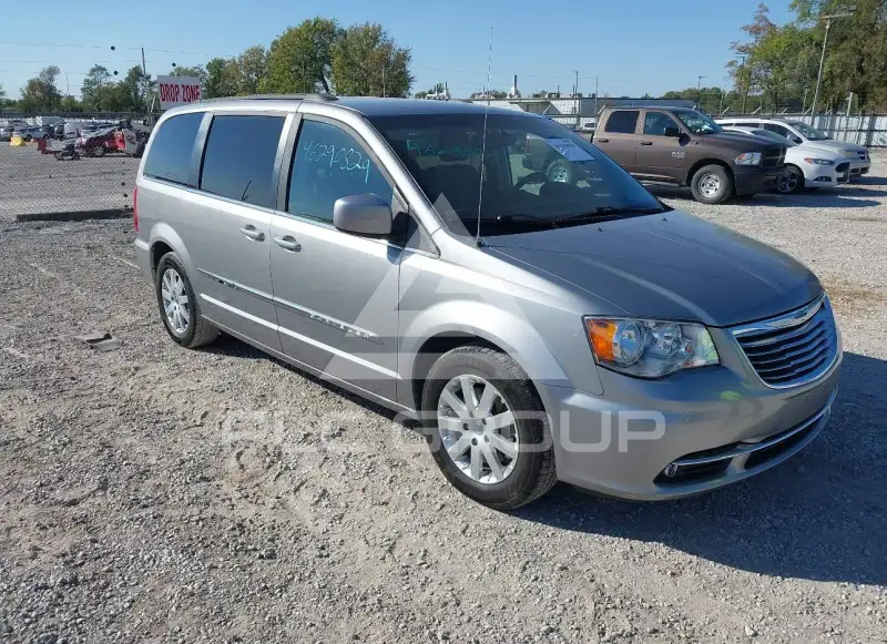 2015 Chrysler TOWN & COUNTRY photo