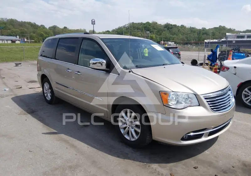 2015 Chrysler TOWN & COUNTRY фото