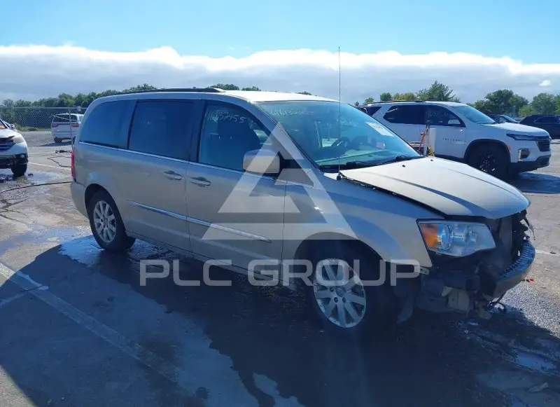 2015 Chrysler TOWN & COUNTRY photo