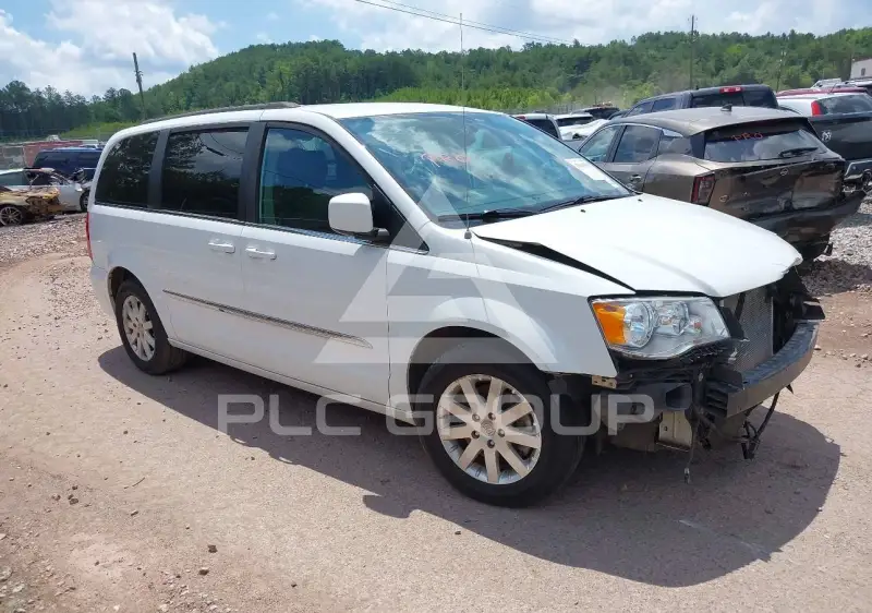 2015 Chrysler TOWN & COUNTRY photo