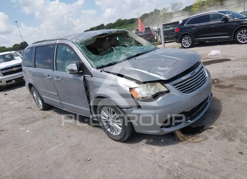 2015 Chrysler TOWN & COUNTRY фото