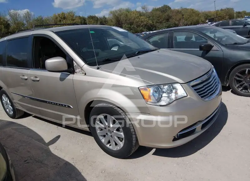 2015 Chrysler TOWN & COUNTRY photo