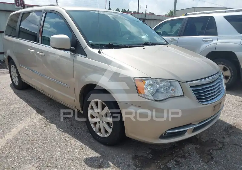 2015 Chrysler TOWN & COUNTRY фото