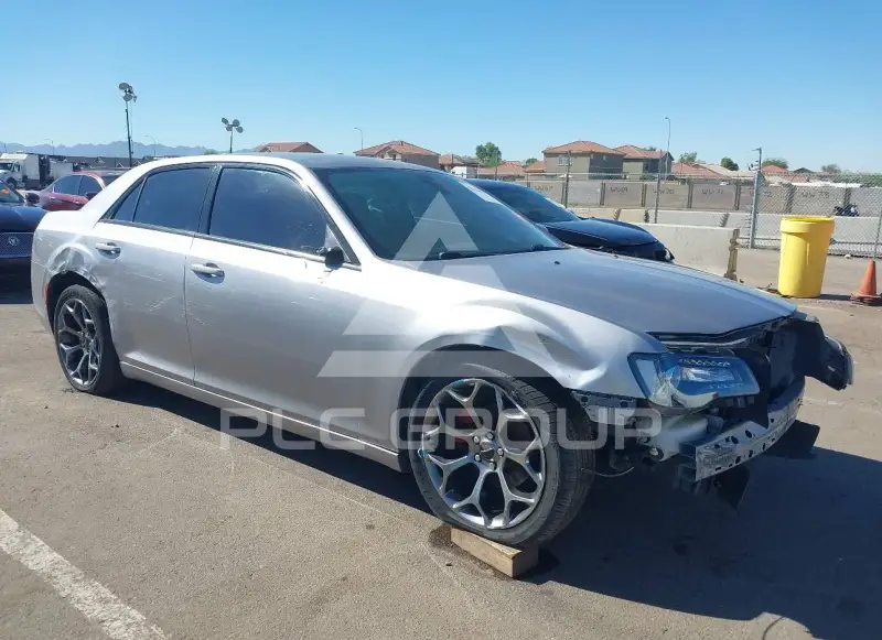 2015 Chrysler 300 фото