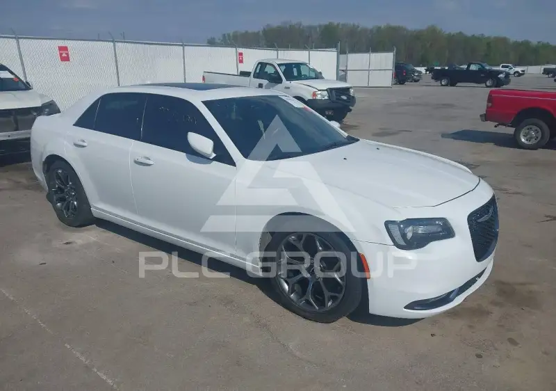 2015 Chrysler 300 photo