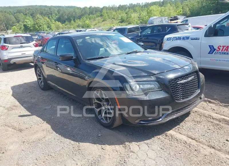 2015 Chrysler 300 фото
