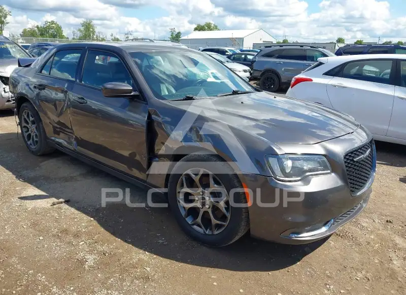 2015 Chrysler 300 photo
