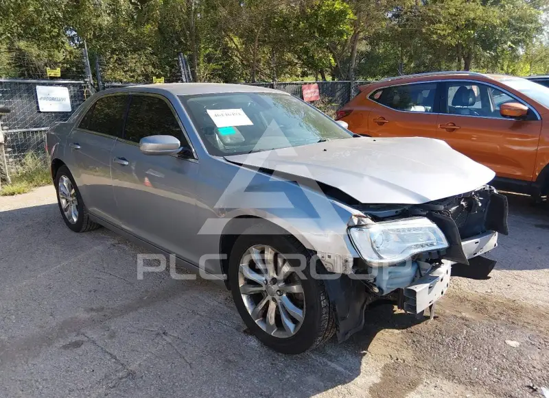 2015 Chrysler 300 photo