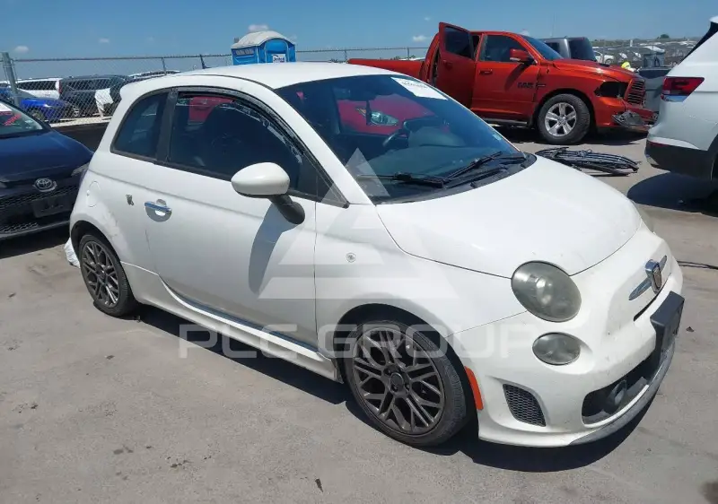 2015 Fiat 500 фото