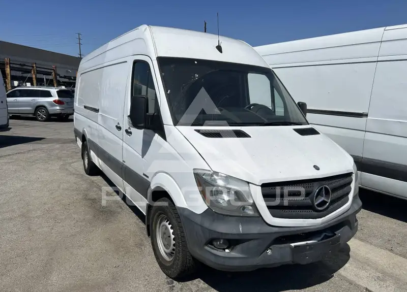 2015 Mercedes Benz Sprinter фото