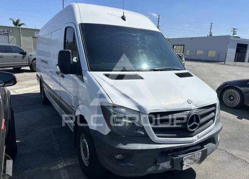 2015 Mercedes Benz Sprinter фото