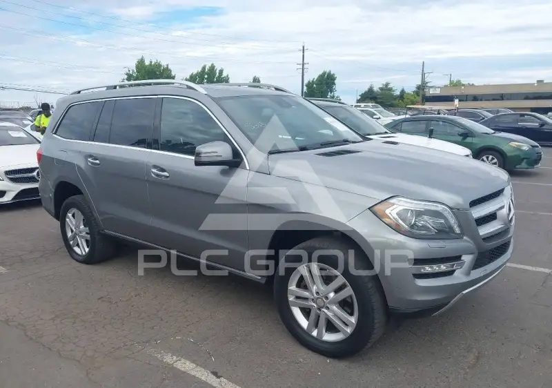 2015 Mercedes Benz GL 450 фото
