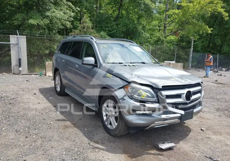 2015 Mercedes Benz GL 450 фото
