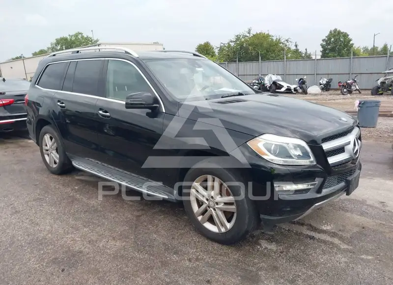 2015 Mercedes Benz GL 450 photo