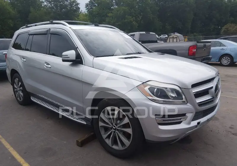 2015 Mercedes Benz GL 450 фото