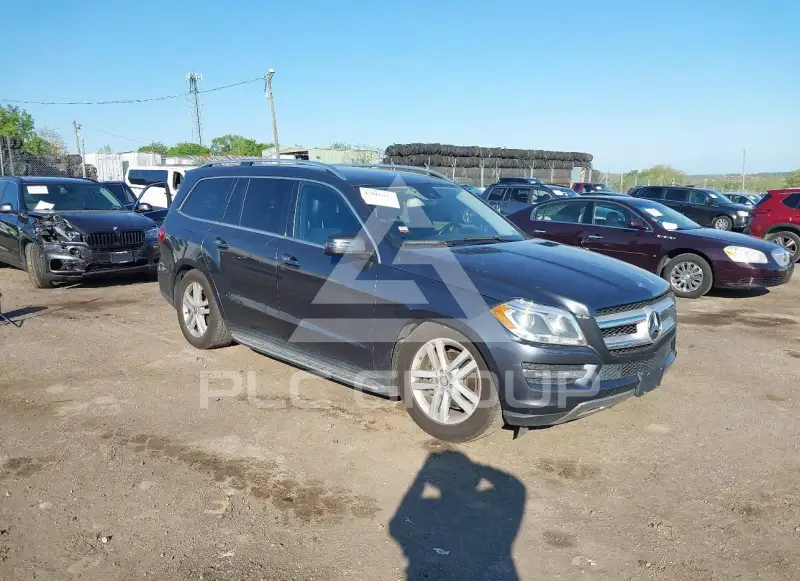 2015 Mercedes Benz GL 450 photo