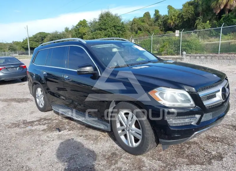 2015 Mercedes Benz GL 450 фото