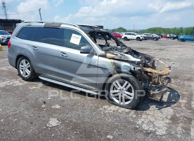 2015 Mercedes Benz GL 450 фото