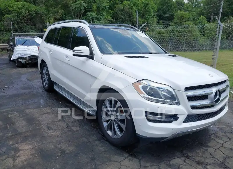 2015 Mercedes Benz GL 450 photo