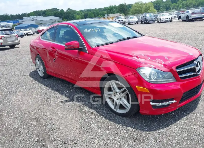 2015 Mercedes Benz C 250 photo