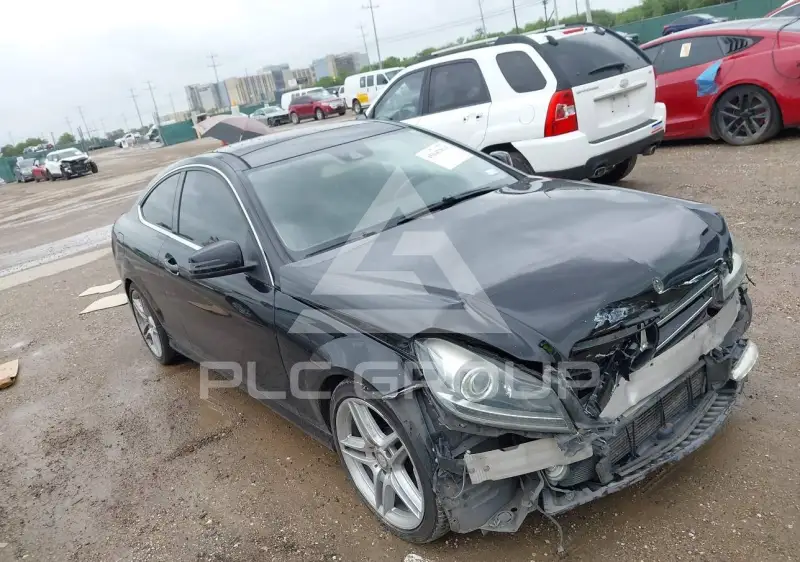 2015 Mercedes Benz C 250 photo