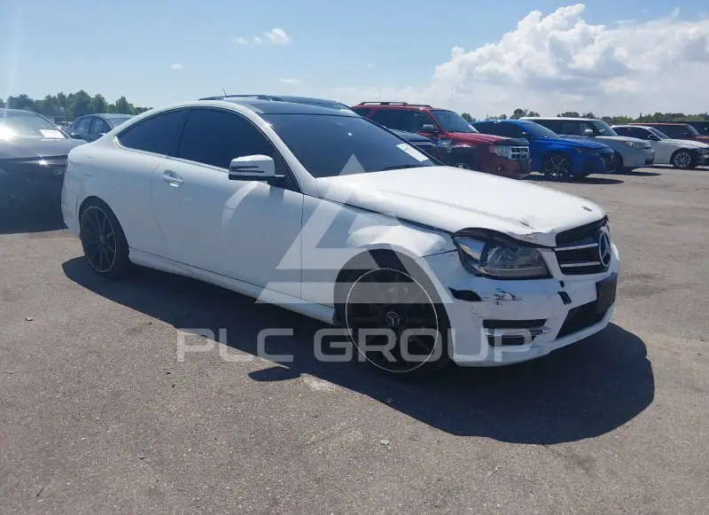 2015 Mercedes Benz C 250 photo
