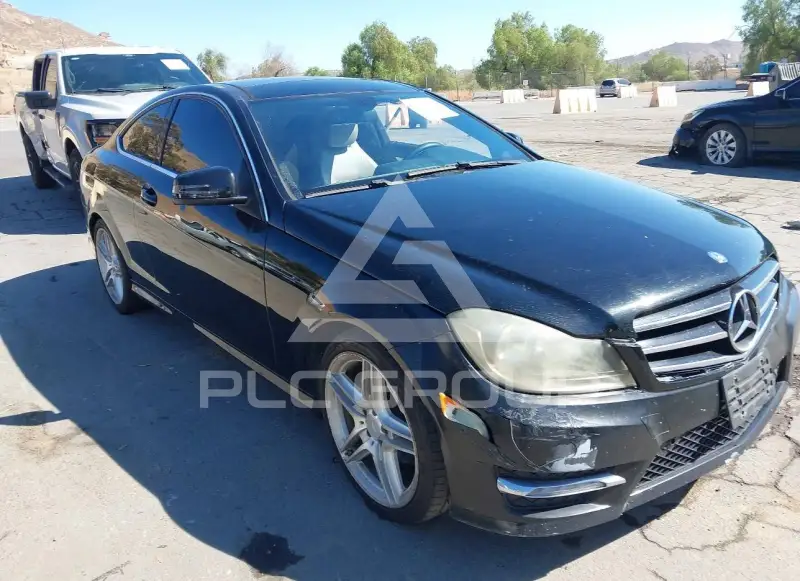 2015 Mercedes Benz C 250 фото