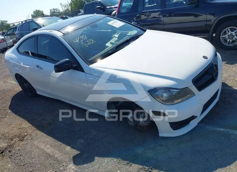 2015 Mercedes Benz C 250 photo