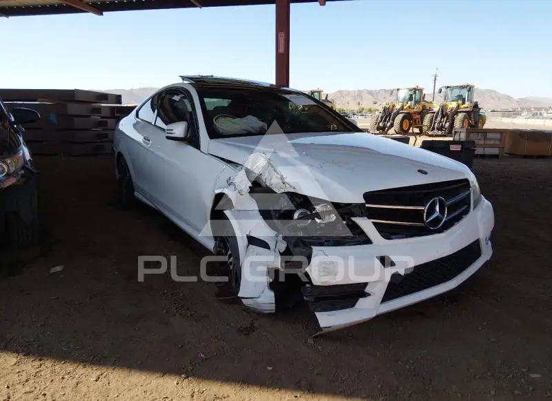 2015 Mercedes Benz C 350 фото
